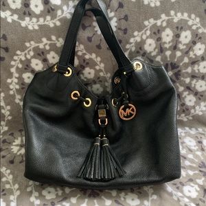 BLACK MICHAEL KORS PURSE